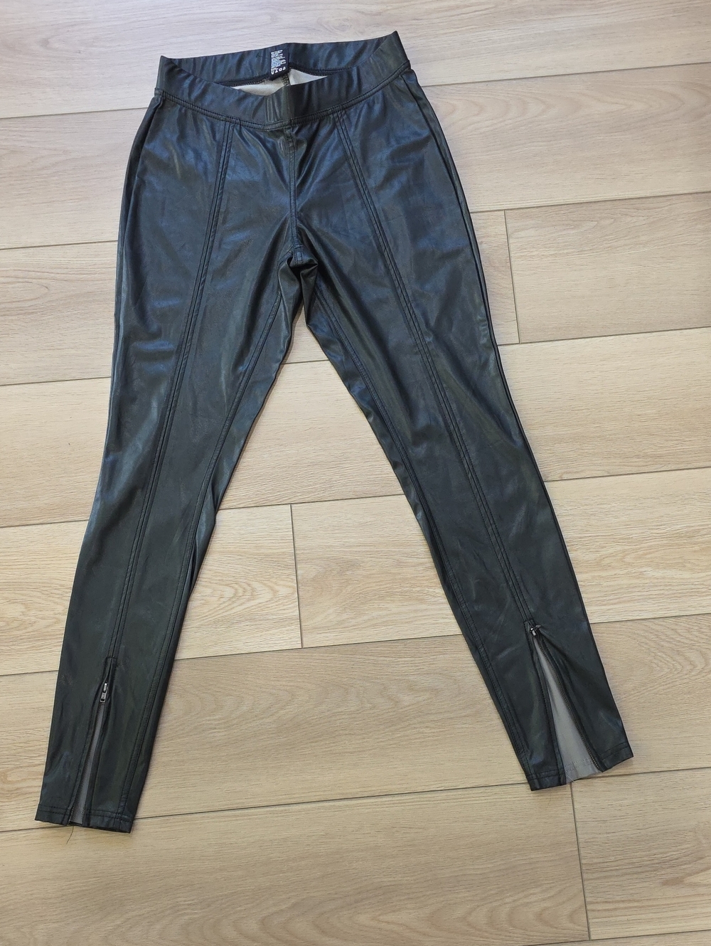 Black Faux Leather Zipper Hem Leggings